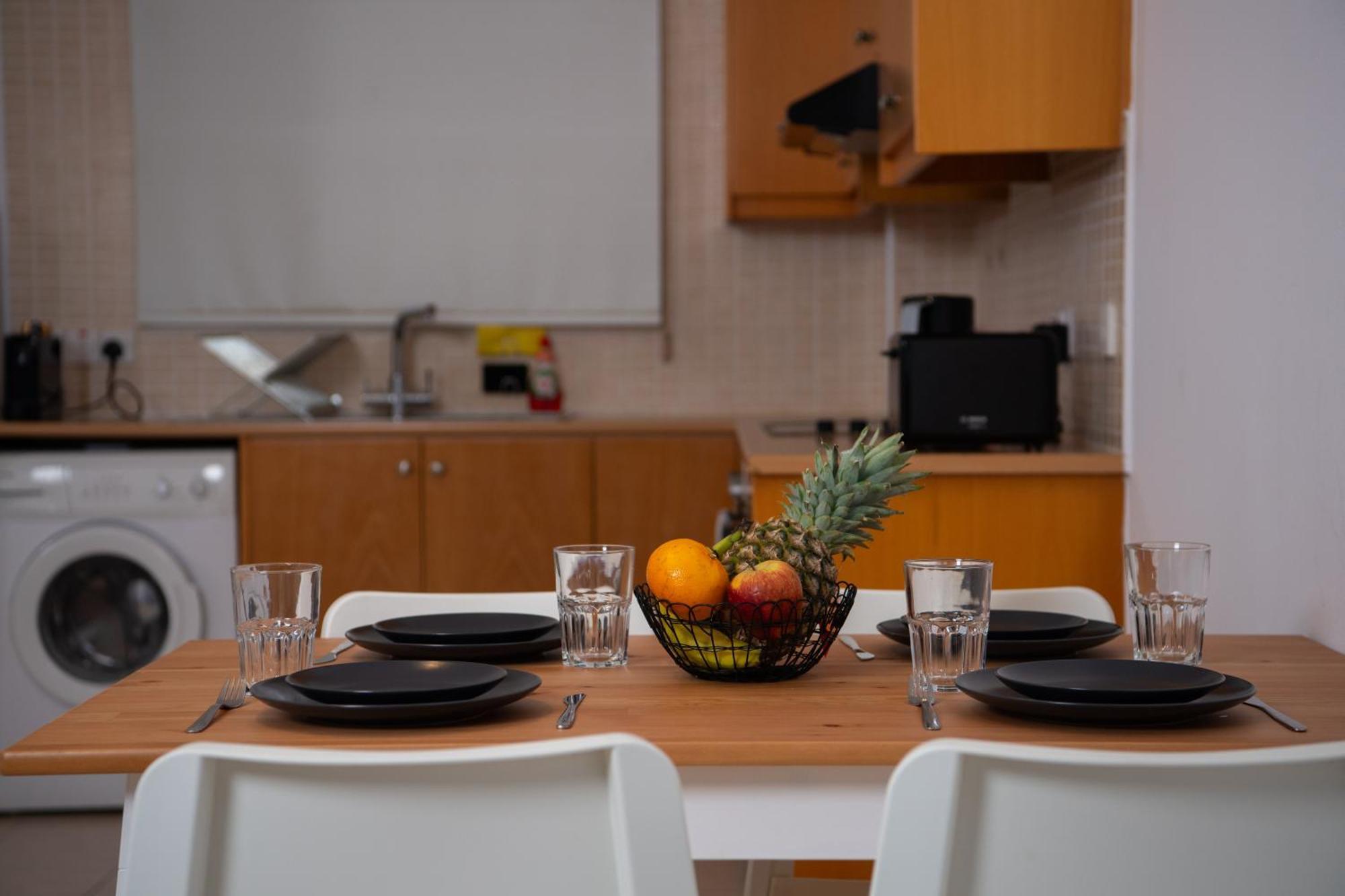 Path Latchi Beachfront Apartments Εξωτερικό φωτογραφία