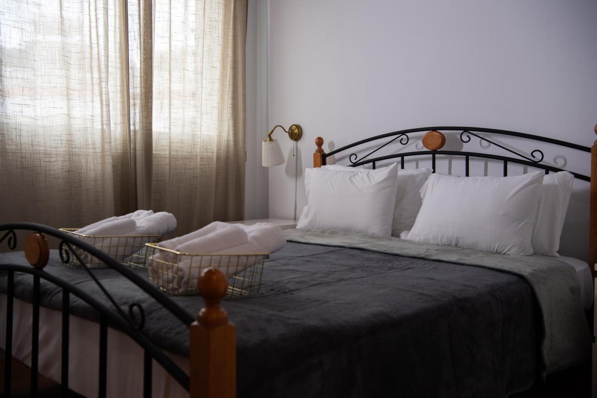 Path Latchi Beachfront Apartments Εξωτερικό φωτογραφία